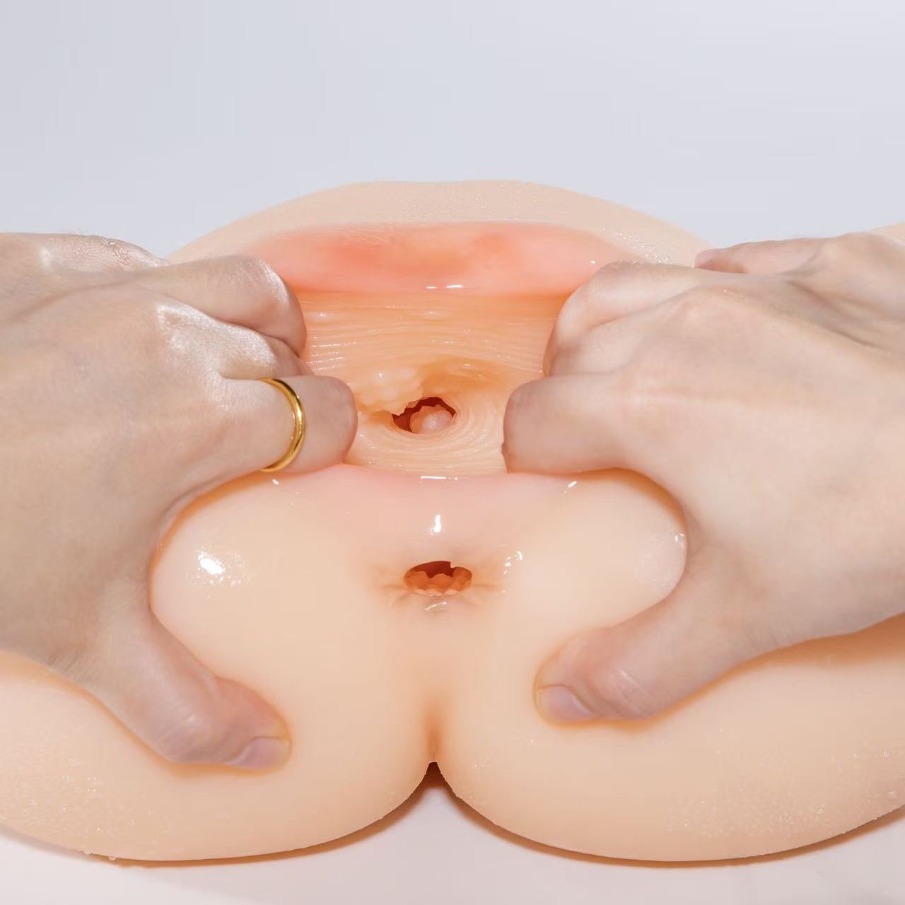 Estimulador / Dildo Anal de Silicona Ultra Suave con Base de Seguridad - Imagen 6